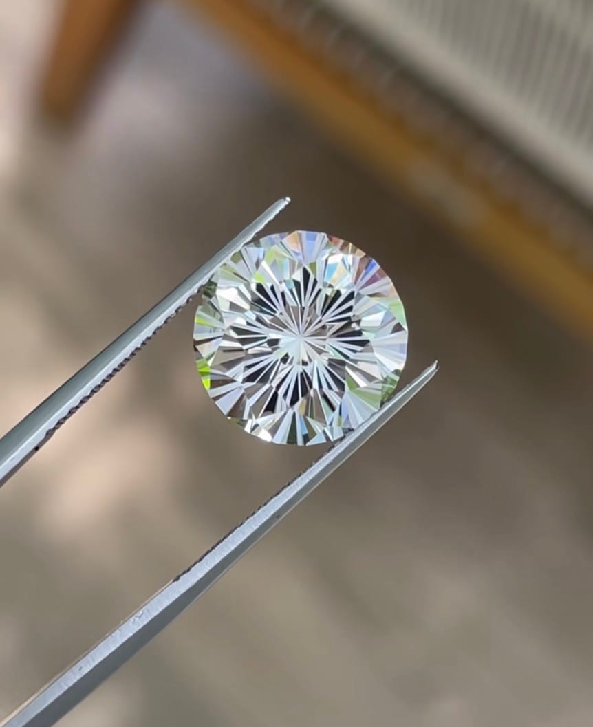 8.20ct of Sparkly custom cut white Topaz